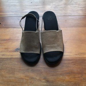 LifeStride Sling Back sandals discontinued